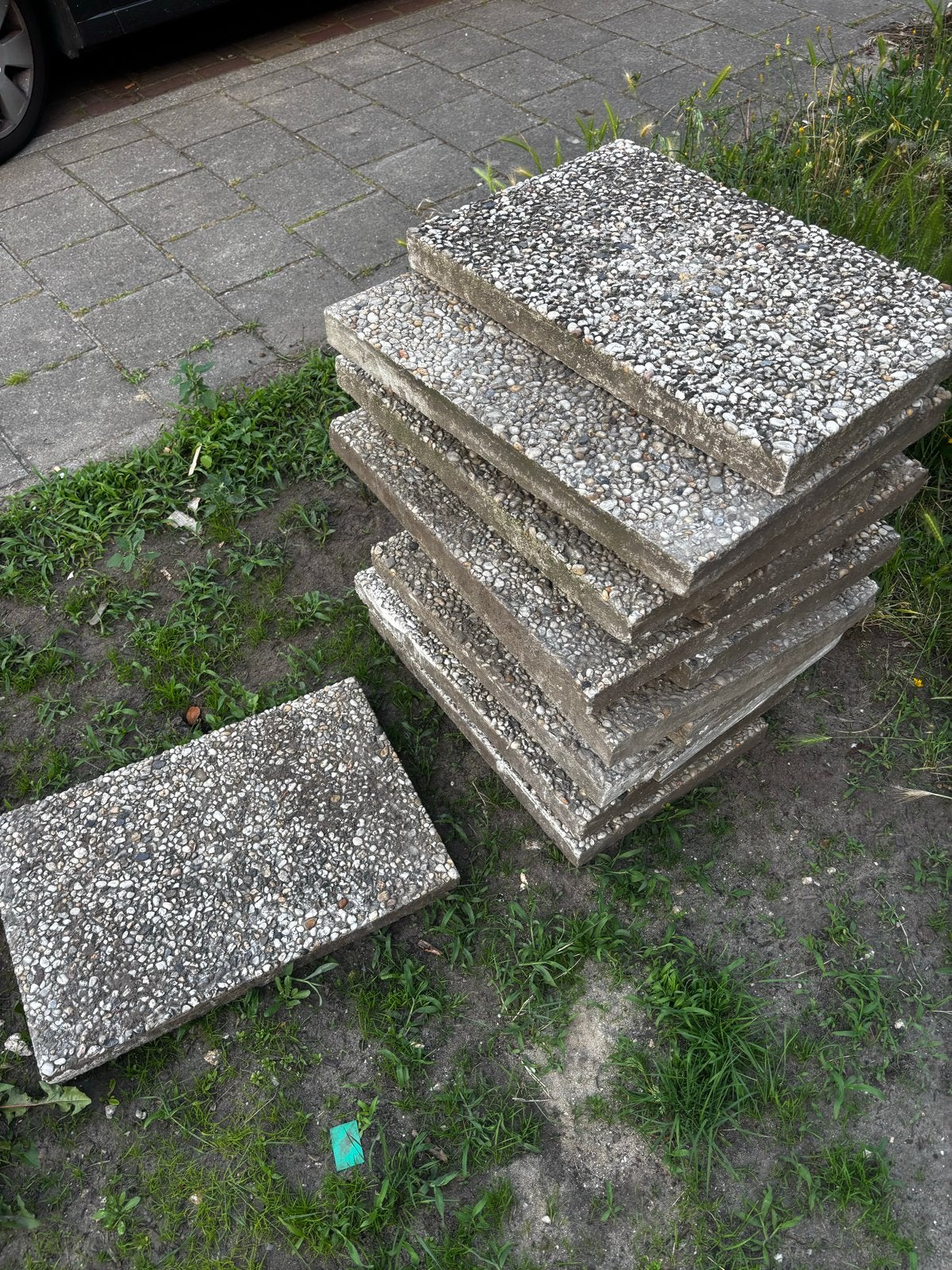 Grindtegels gratis ophalen - diverse maten, Overige materialen, Gebruikt, Ophalen of Verzenden, 20 tot 40 cm
