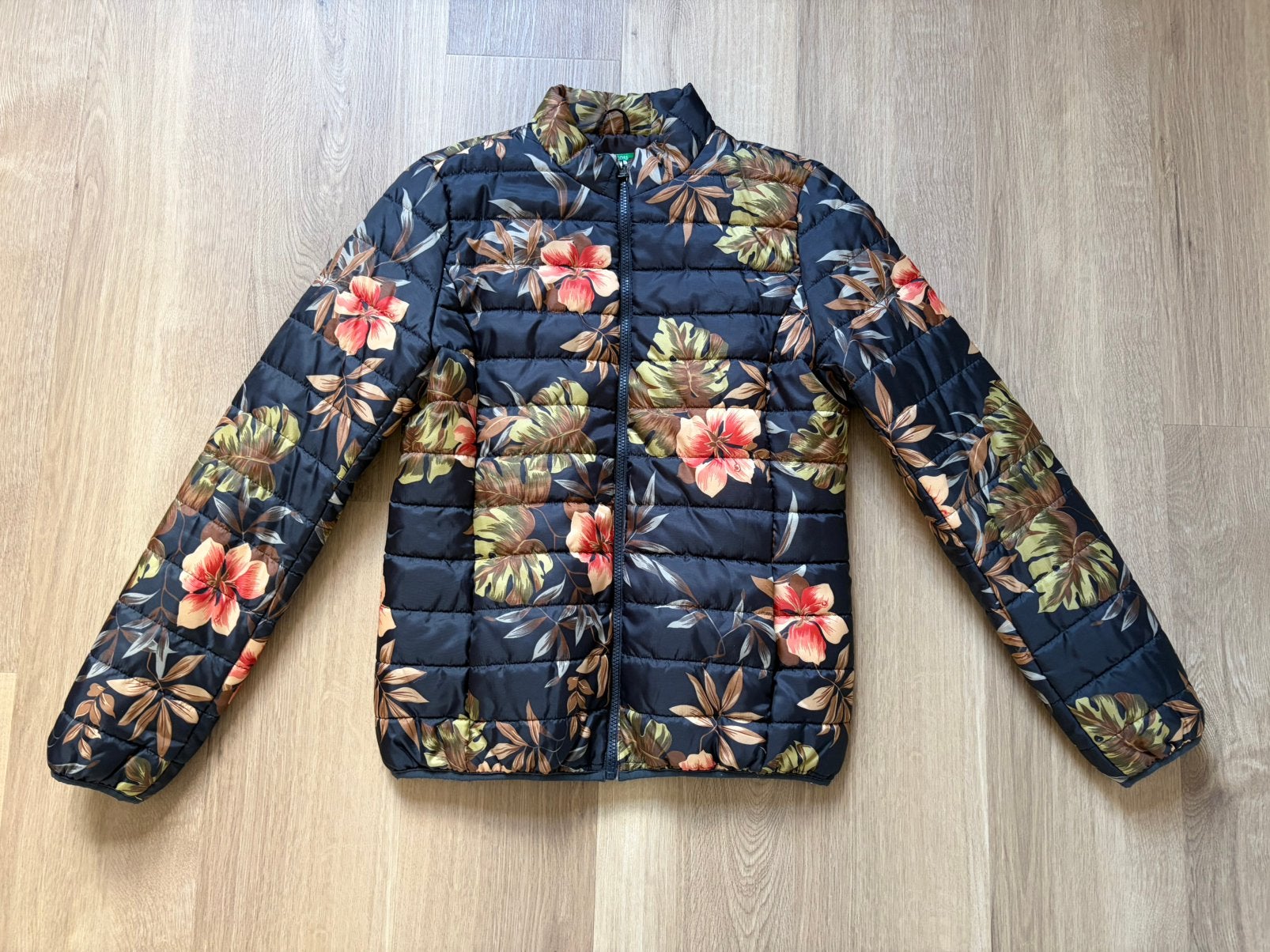 Donkerblauwe tussenjas met bloemenprint Benetton maat 40, Kleding | Dames, Ophalen of Verzenden, Zo goed als nieuw, Maat 38/40 (M)