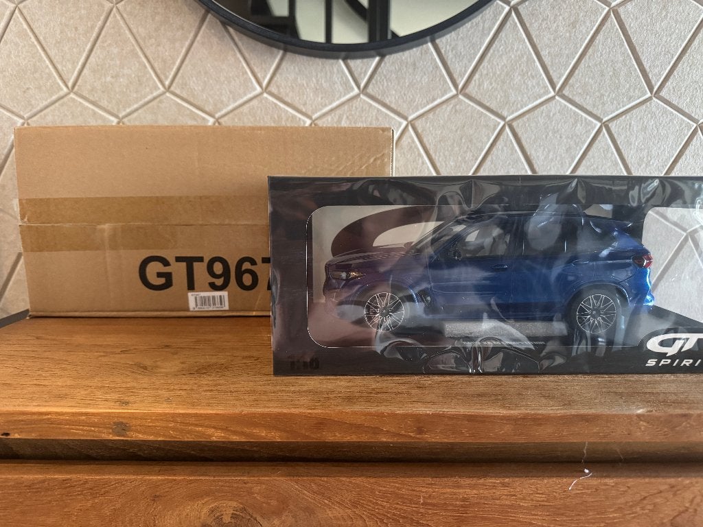 BMW X5 M Competition Marina Bay Blue GT Spirit 1/18 GT967, Ophalen of Verzenden, Zo goed als nieuw, Auto, Overige merken