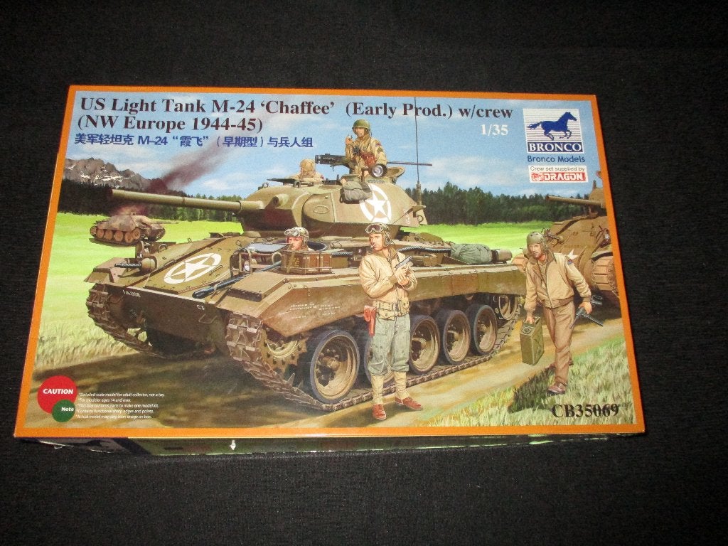 D-65,BRONCO 1-35,NO,CB35069,US Light Tank M-24 'Chaffee' (Ea, Overige merken, 1:32 tot 1:50, Overige typen, Nieuw