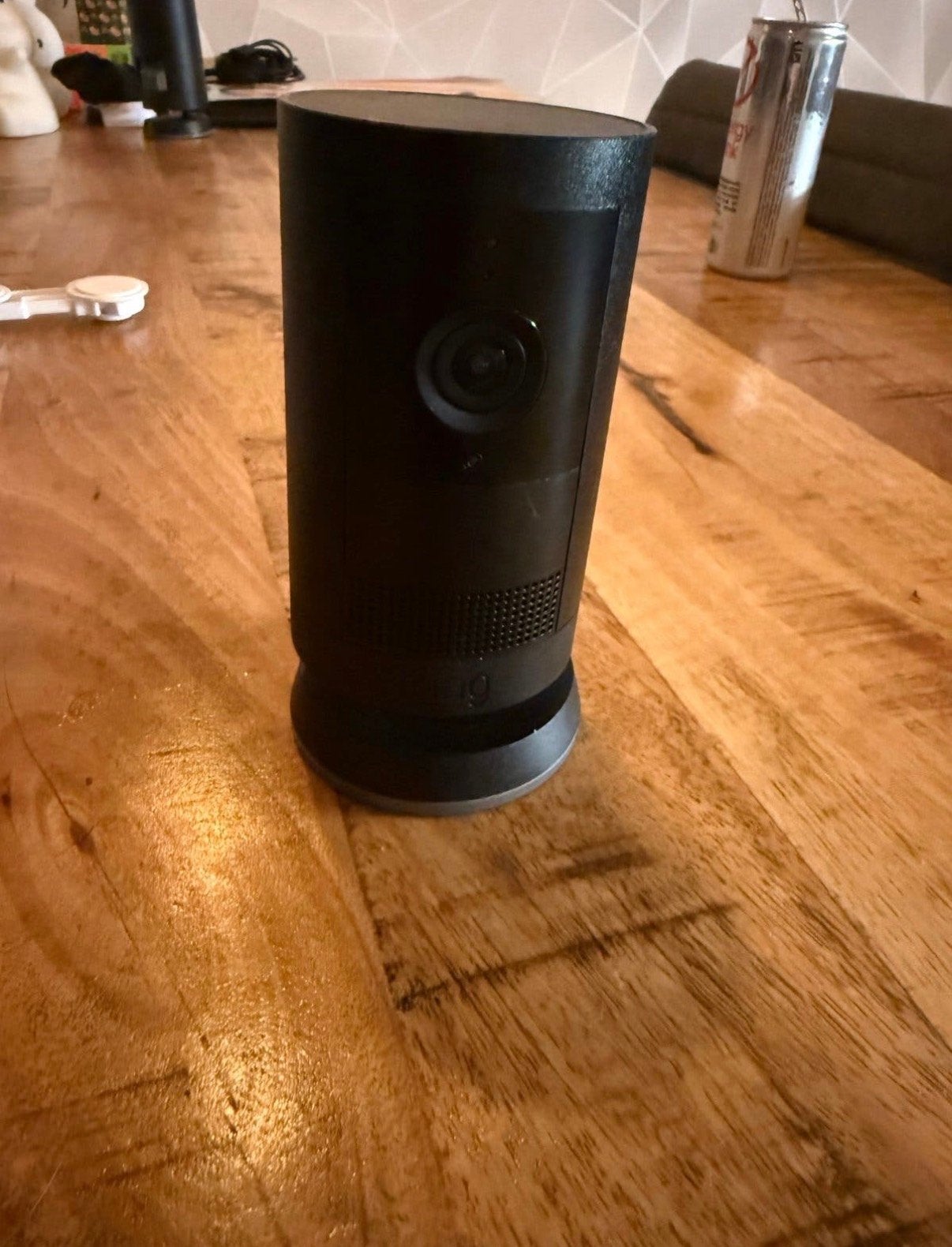 Ring camera met batterij en oplaadkabel (binnen/buiten), Ophalen of Verzenden, Gebruikt, Buitencamera