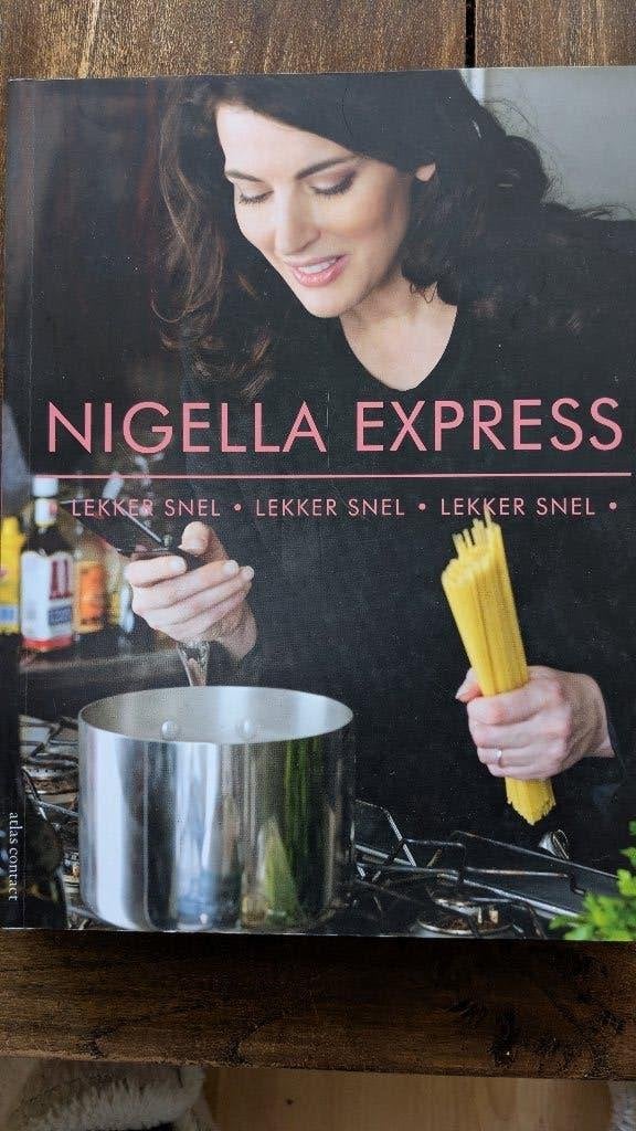 Nigella Lawson - Nigella Expresse, Boeken, Verzenden, Zo goed als nieuw, Nigella Lawson