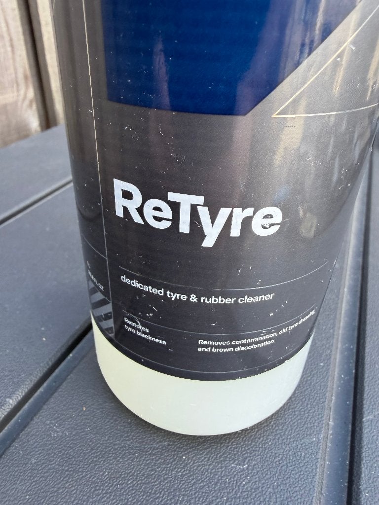 Foto 2 van ReTyre dedicated tyre en rubber cleaner 1 liter