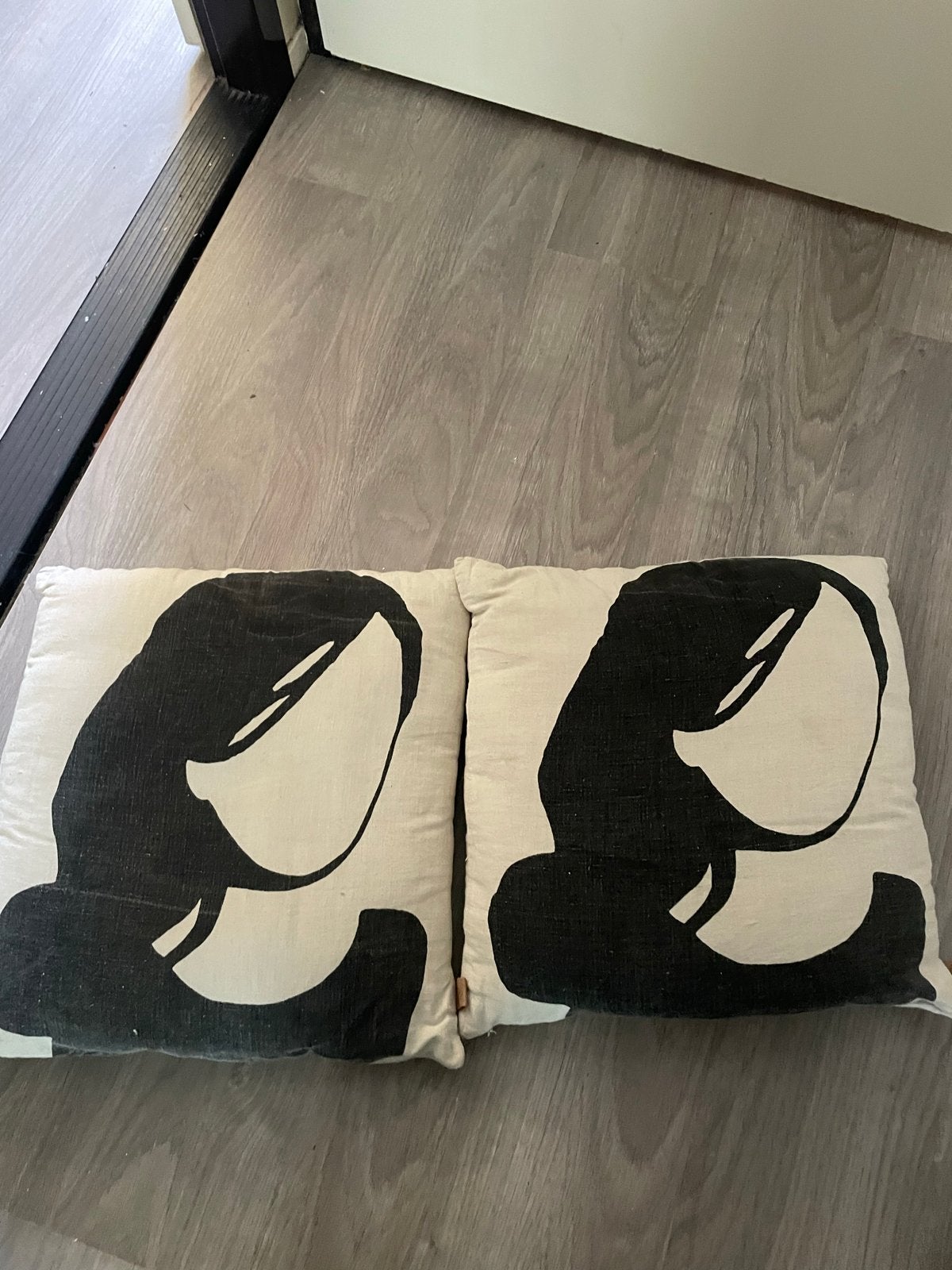 Set van 2 zwart-witte sierkussens met gezichtsdesign, Ophalen, Overige merken, Gebruikt, Meerkleurig