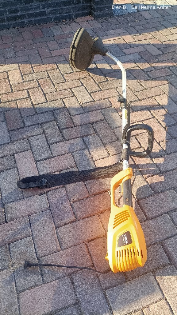 Elektrische grastrimmer stiga, Ophalen, Gebruikt, Stiga, 30 tot 50 cm