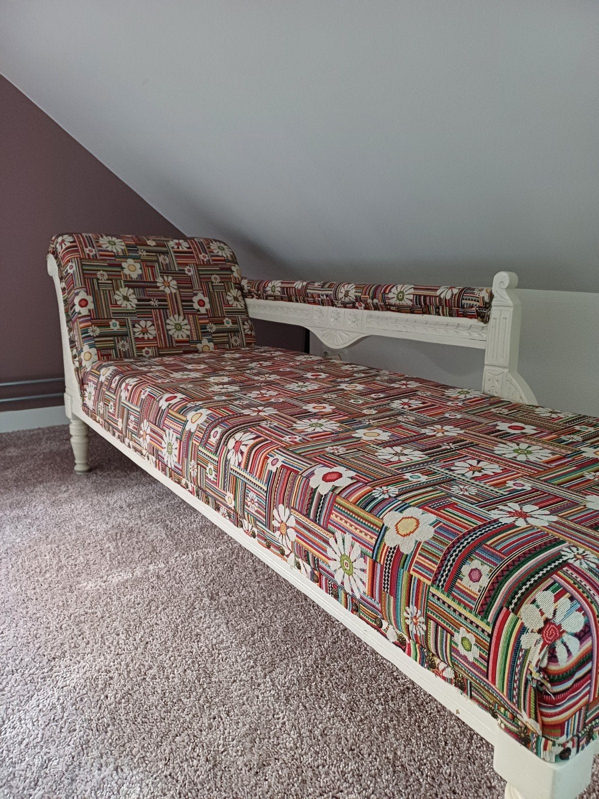 Vintage chaise longue met kleurrijke bloemenprint, Antiek en Kunst, Ophalen