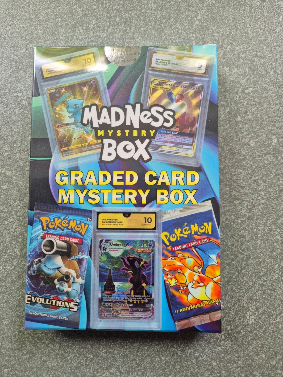Madness nieuw Mystery Box Graded Pokémon Kaart & Boosters, Hobby en Vrije tijd, Ophalen of Verzenden, Nieuw, Boosterbox