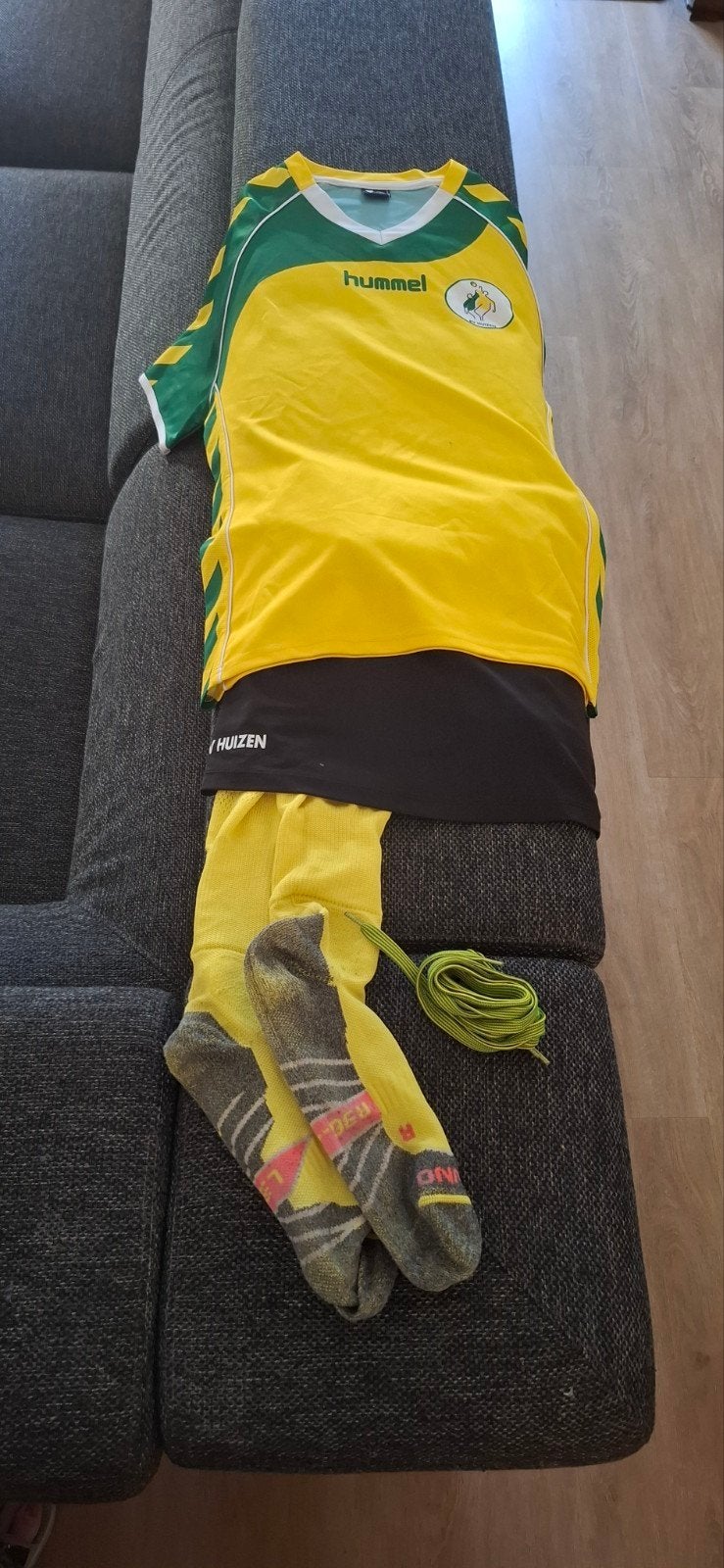 Huizen korfbal tenue KV Huizen meisje maat M, Ophalen, Gebruikt, Kleding