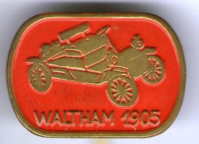Waltham 1905 rood op koper oldtimer auto speldje ( D_172a), Ophalen of Verzenden, Zo goed als nieuw, Transport, Speldje of Pin