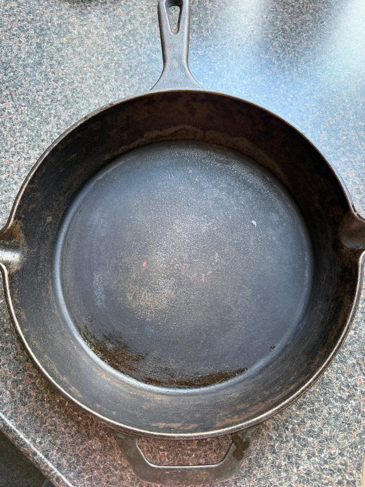 Gietijzeren Koekenpan - 30 cm. Pan, Ophalen of Verzenden, Gebruikt, Gietijzer, Koekenpan