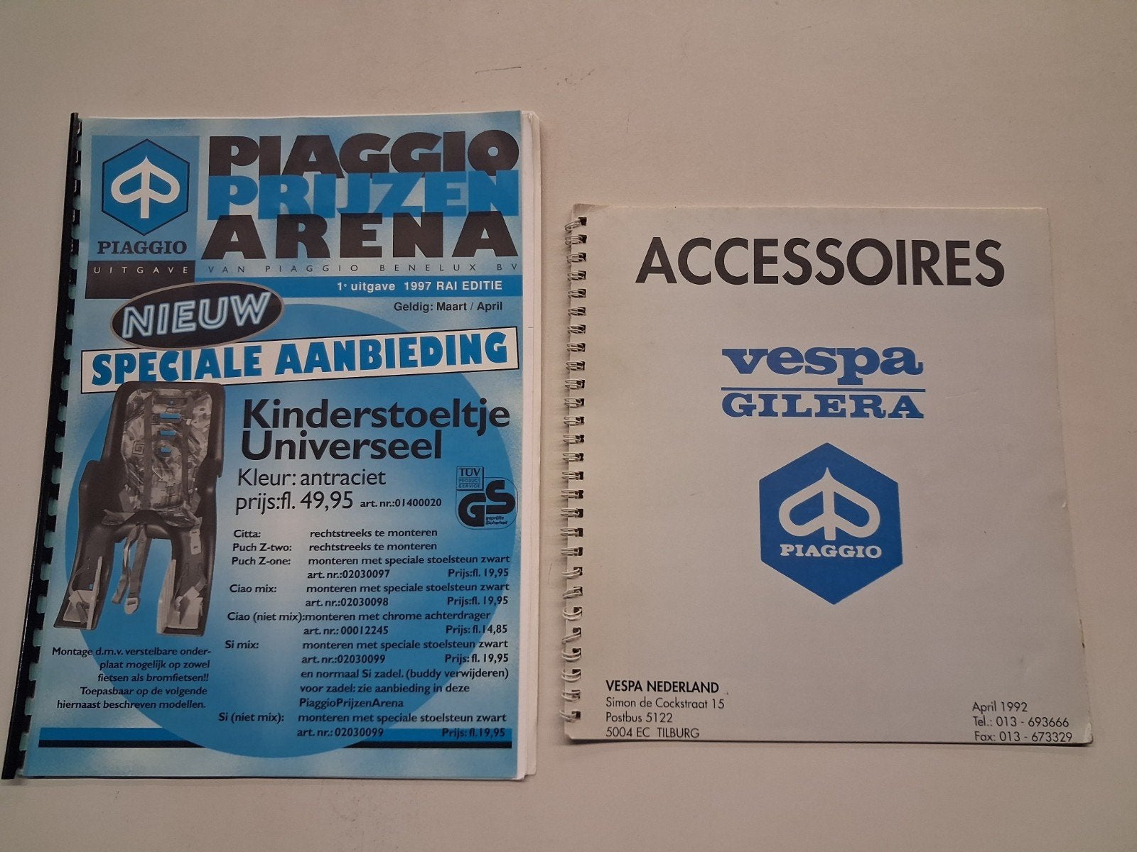 Vespa Gilera Piaggio Accessoires Catalogus April 1992, Ophalen of Verzenden, Gebruikt