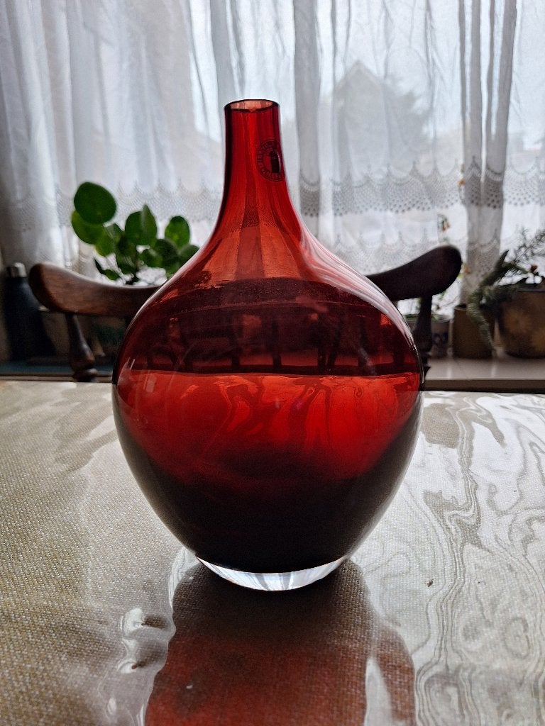 Bordeauxrode Jelinek vaas, Huis en Inrichting, 24 cm, Ophalen of Verzenden, Handgemaakt, Rood