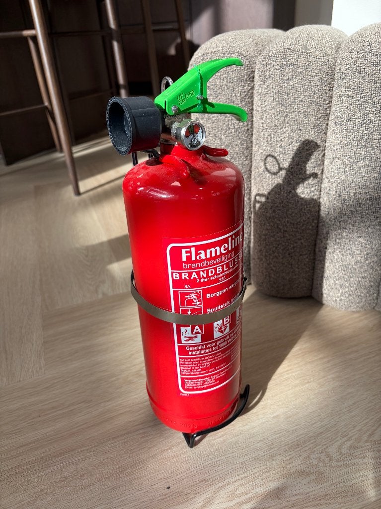 Brandblusser - 2 liter schuimblustoestel, Huis en Inrichting, Brandblussers en Brandkasten, Ophalen, Zo goed als nieuw