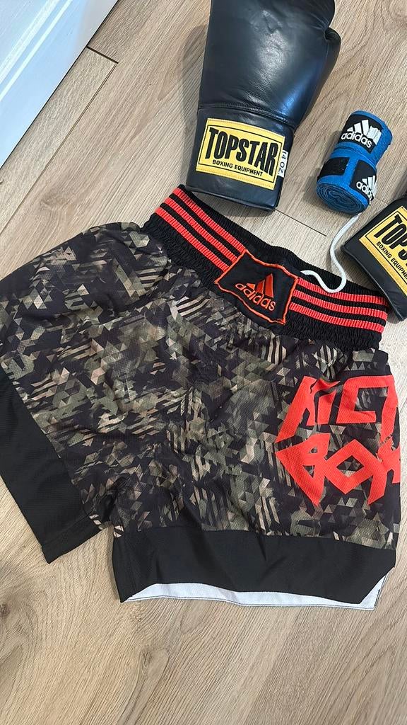 Adidas kickboksbroek maat XL, Ophalen of Verzenden, Nieuw, Bokskleding