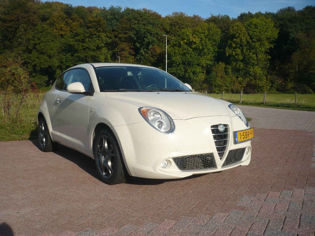 Alfa Romeo MiTo 0.9 Turbo TwinAIR Distinctive 63KW 143316 KM, Auto's, Voorwielaandrijving, Dealer onderhouden, Zwart, Handgeschakeld