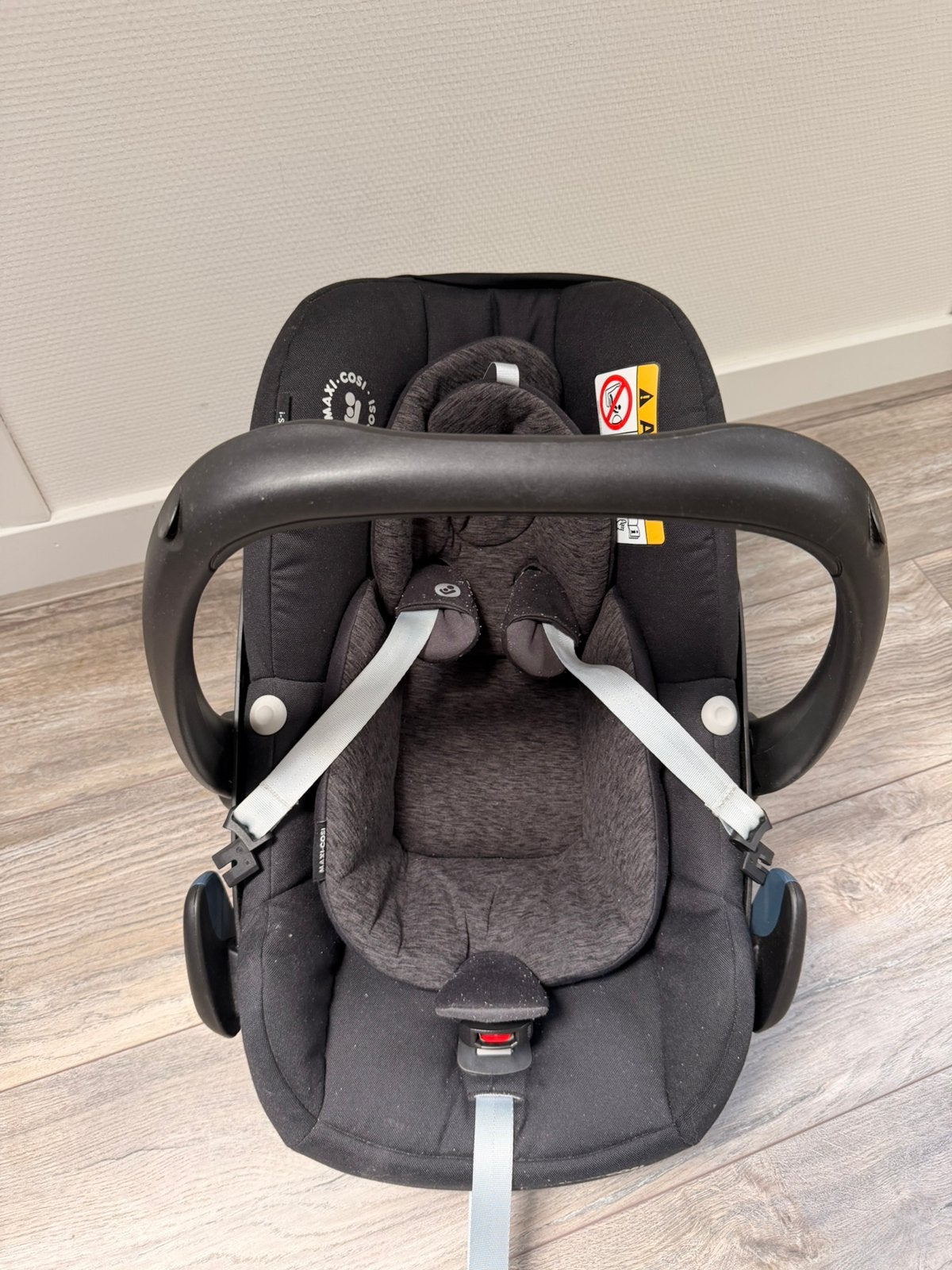 Maxi Cosi Pebble met baby inleg, Ophalen, Autogordel of Isofix, Gebruikt, 0 t/m 13 kg