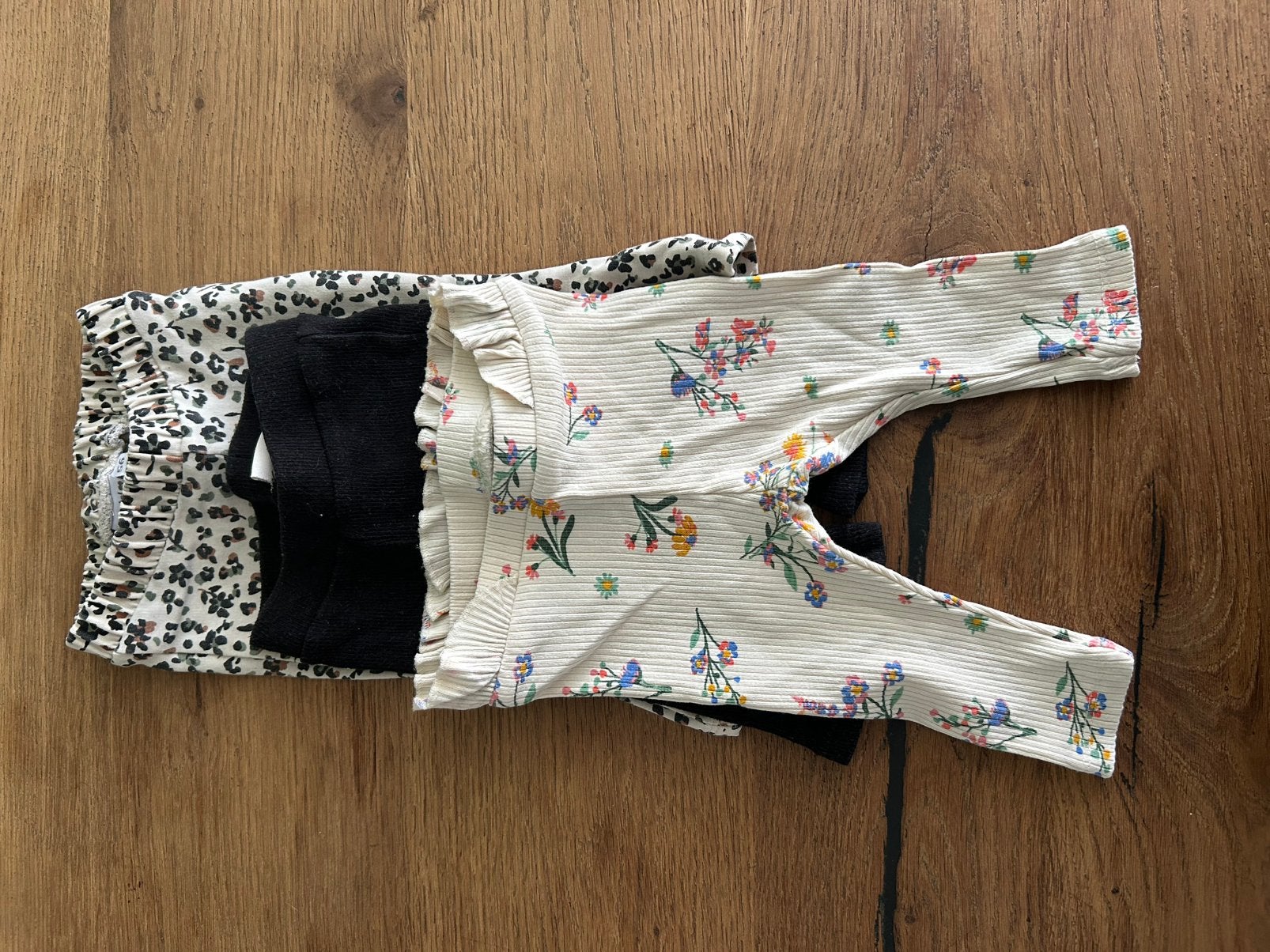 Drie leggings maat 56, Ophalen of Verzenden, Zo goed als nieuw, Meisje, Broekje
