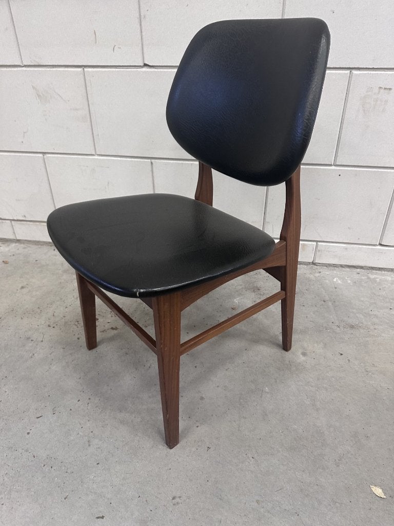 Vintage houten eetkamerstoel met zwarte bekleding, Ophalen, Gebruikt, Bruin, Eén