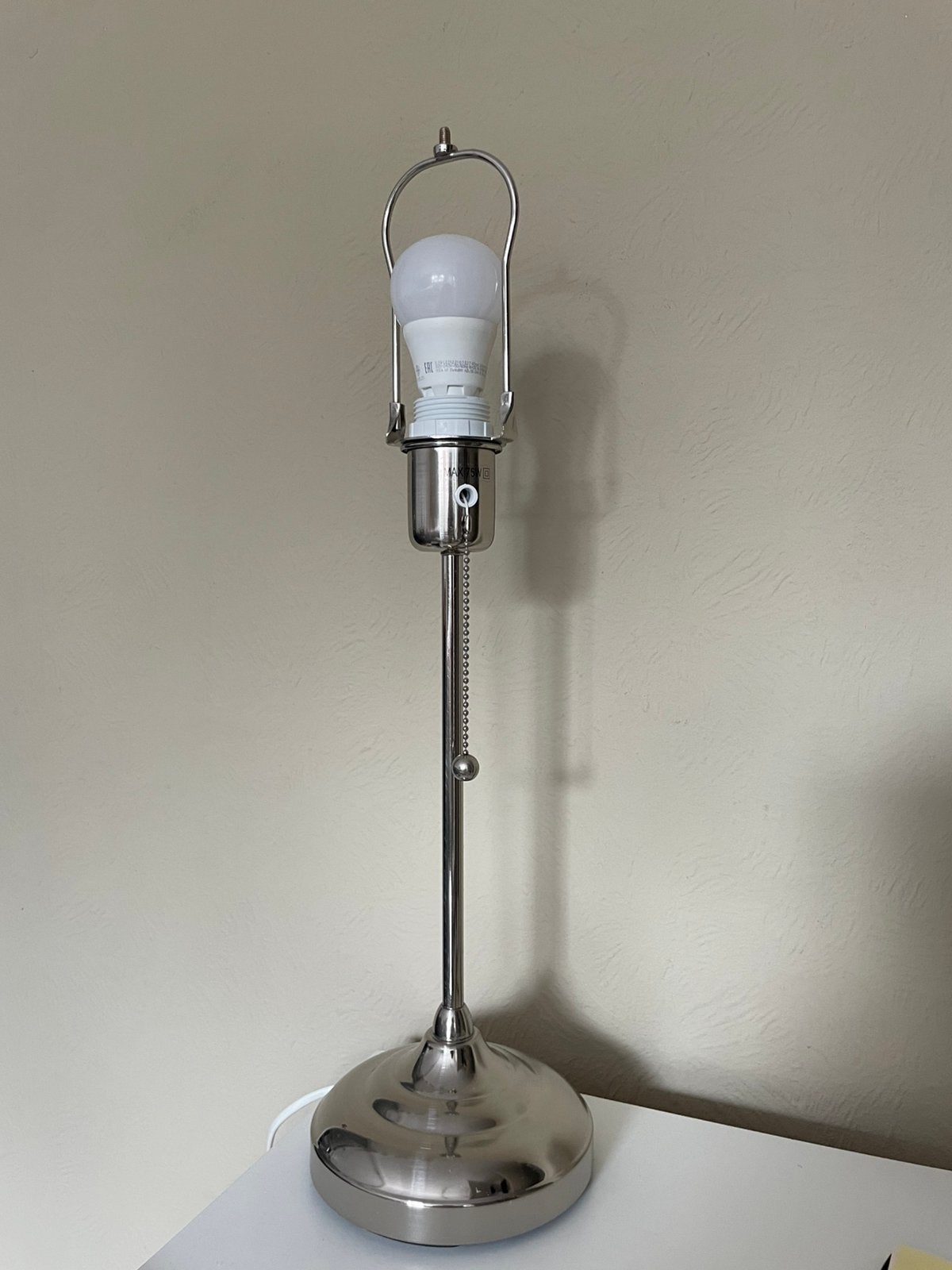 IKEA voet lamp (2x) inclusief peertje, Huis en Inrichting, Lampen | Tafellampen, Ophalen, Zo goed als nieuw, Minder dan 50 cm