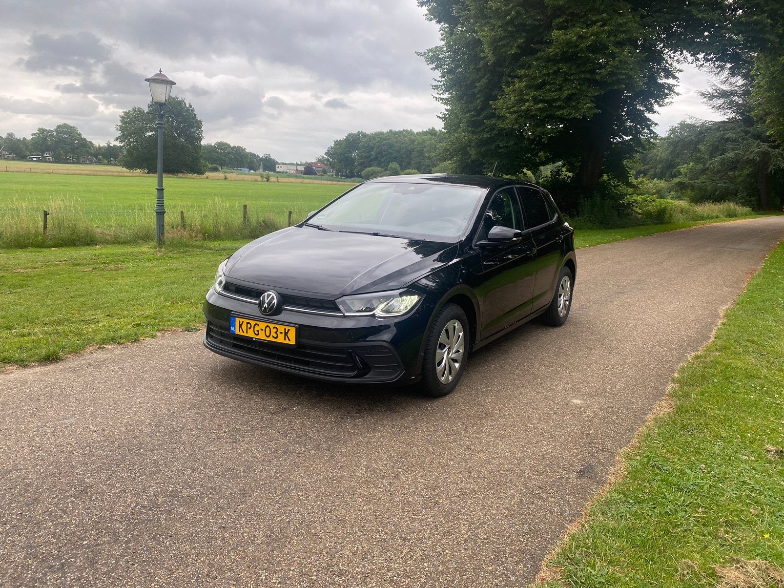 Volkswagen Polo 1.0 TSI Life Edition 95 PK | VW garantie, Voorwielaandrijving, 1073 kg, Zwart, Handgeschakeld