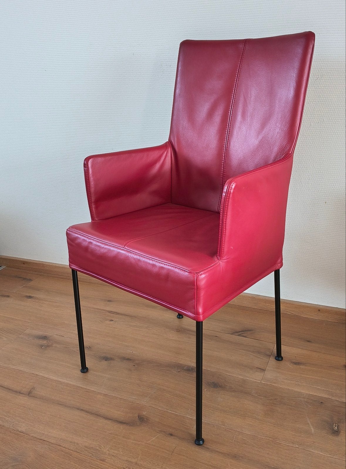 Stijlvolle rode leren eetkamerstoelen (4 stuks), Ophalen, Modern, Klassiek, Zo goed als nieuw, Vier
