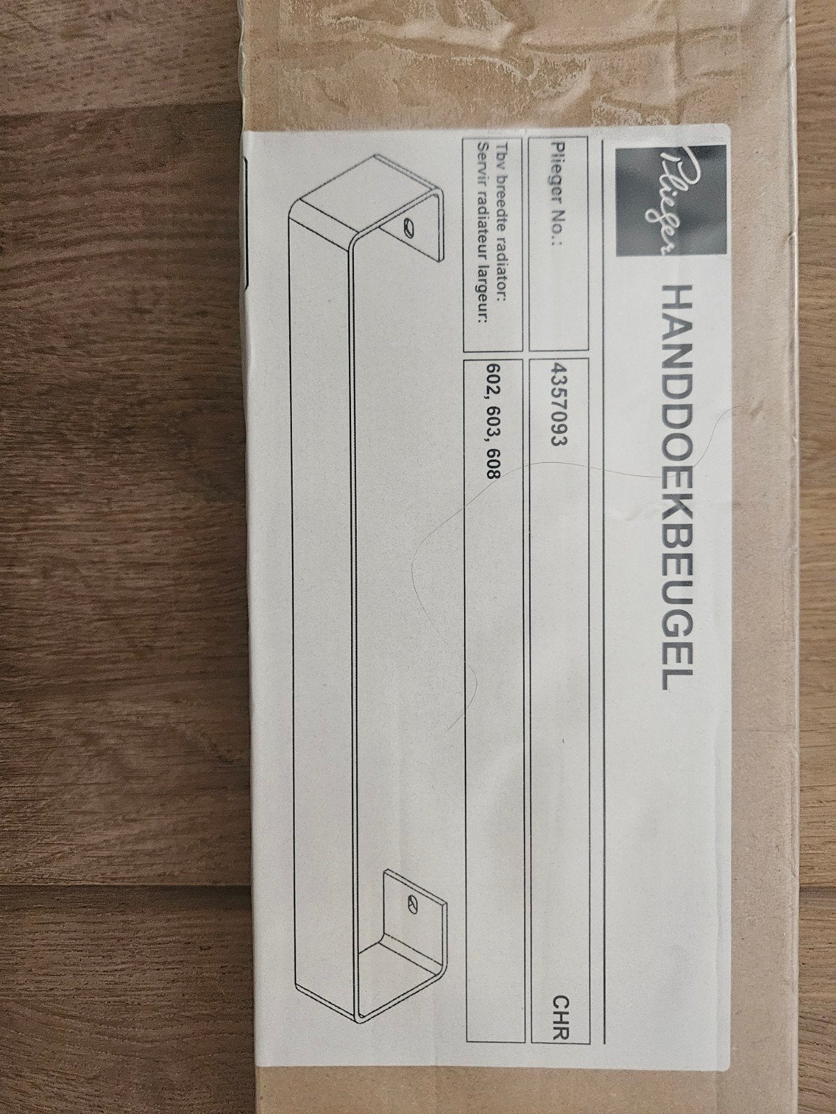 Plieger Handdoekbeugel voor radiator, chroom, Ophalen of Verzenden, Nieuw, Handdoekenrek