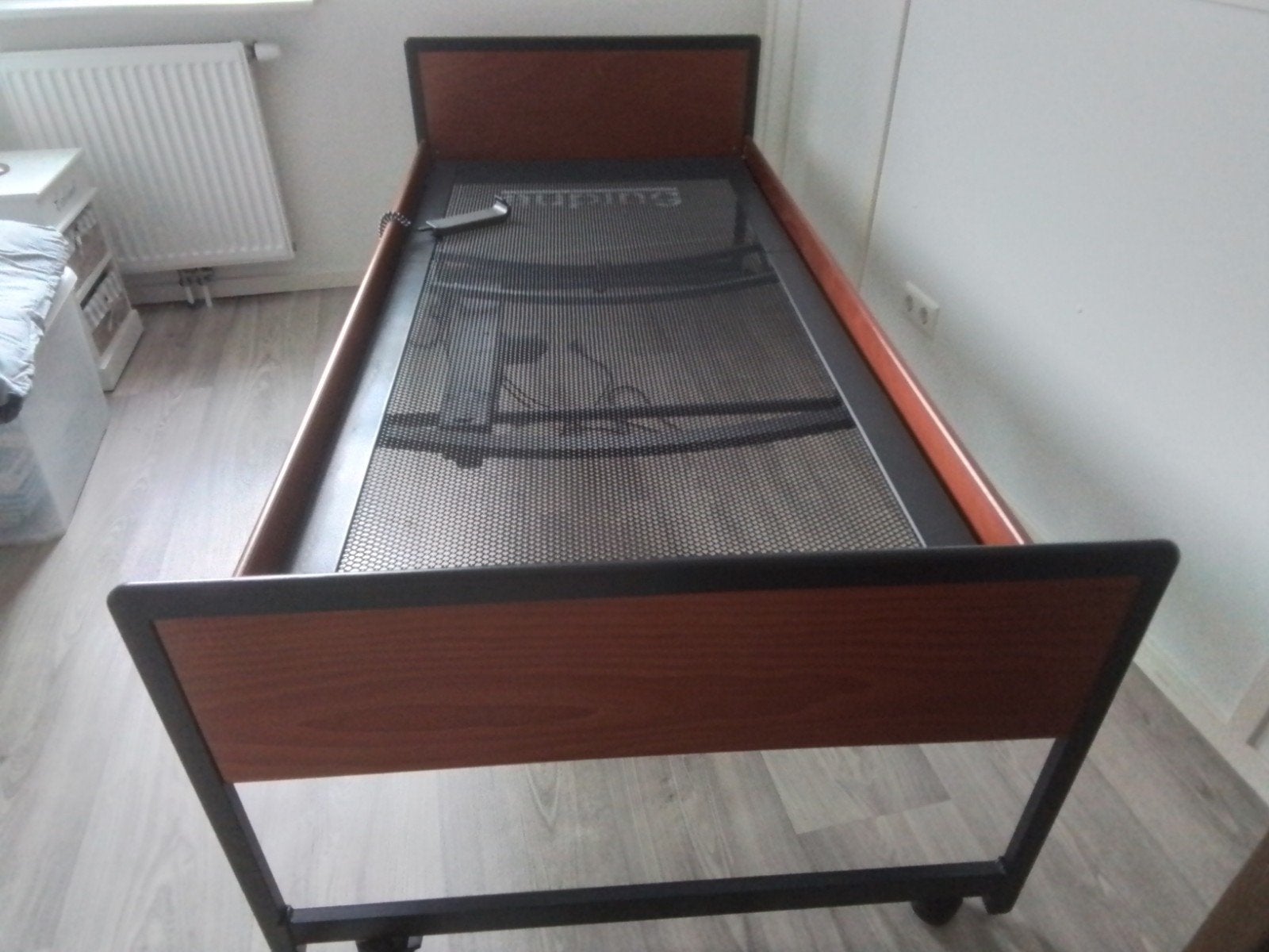 senioren  bed, Ophalen, 90 cm, Eenpersoons, Bruin