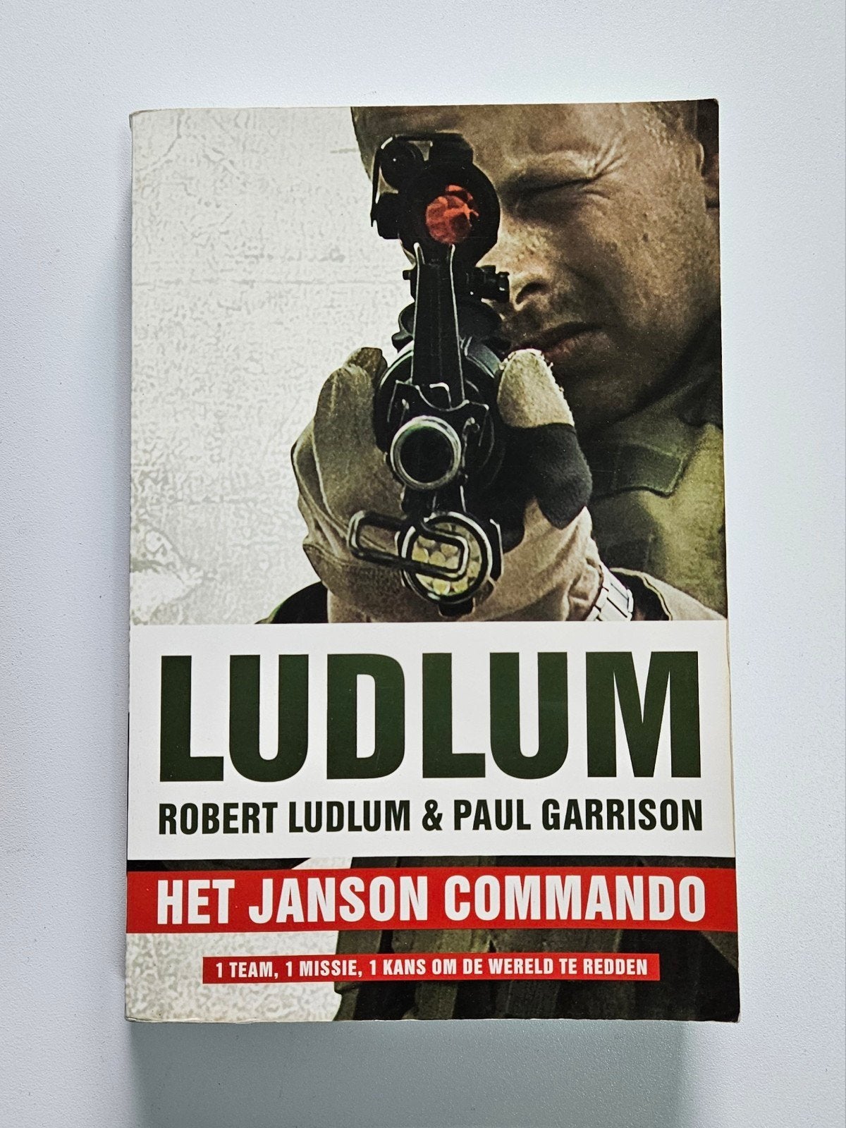 Ludlum & Garrison - Het Janson Commando, Ophalen of Verzenden, Gelezen, Robert Ludlum & Paul Garrison, Wereld overig