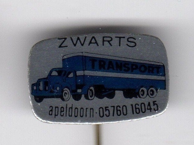 Speldje ZWARTS TRANSPORT APELDOORN TRUCK MET OPLEGGER (A9), Verzamelen, Speldjes, Pins en Buttons, Ophalen of Verzenden, Gebruikt
