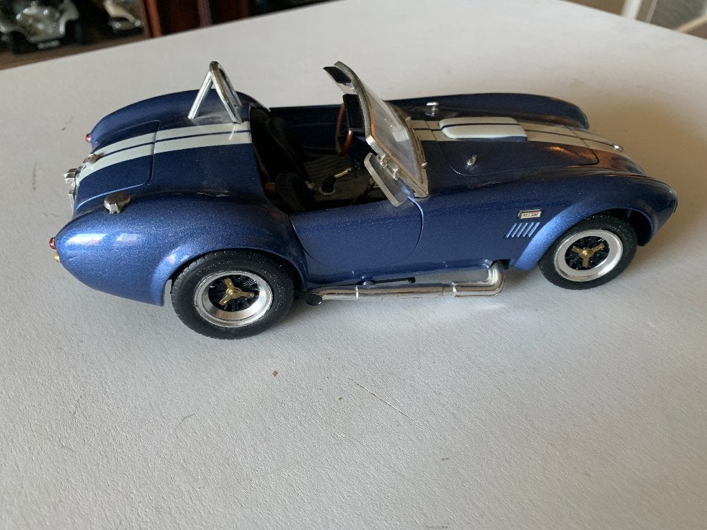 model auto  shebie  cobra  1\18, Ophalen, Zo goed als nieuw, Auto, Overige merken