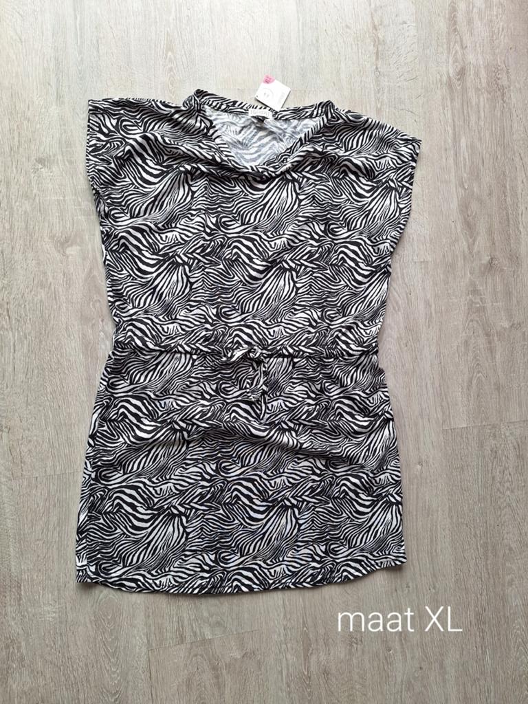 Zebra jurk, Zwart, Maat 42/44 (L), Nieuw, Ophalen of Verzenden