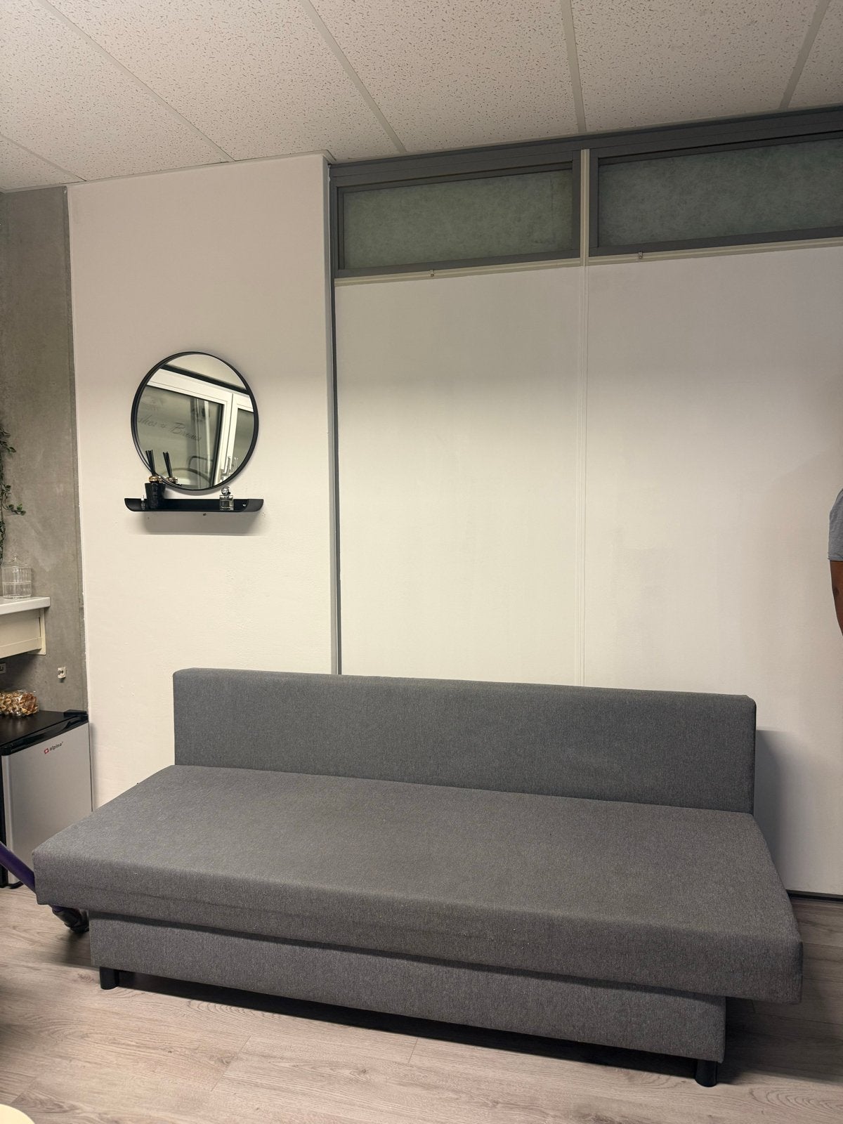 Comfortabele grijze slaapbank, Ophalen, Tweepersoons, 190 cm of minder, Zo goed als nieuw
