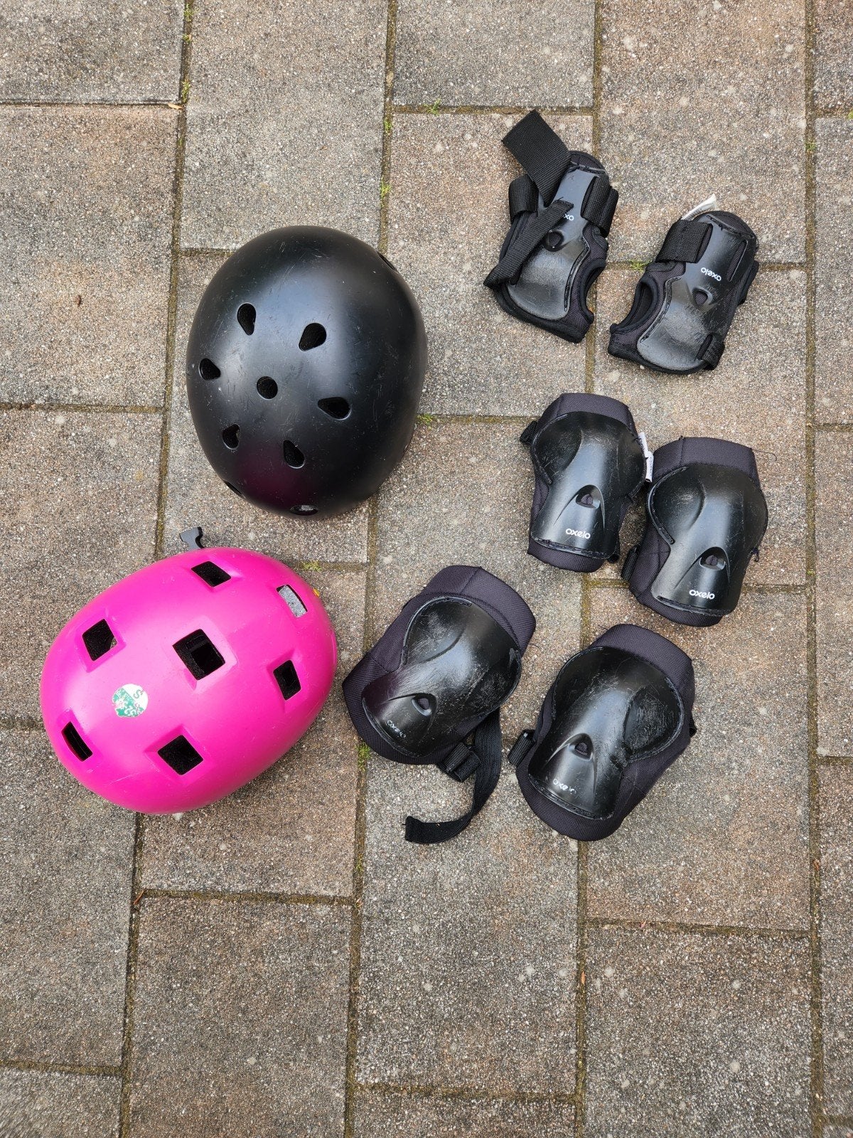 Oxelo Skate Kinder Beschermset: 2 Helmen, Knie-, Elleboo, Ophalen, Gebruikt, Jongen of Meisje, Overige maten