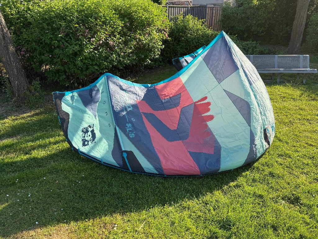 Duotone Neo SLS 2023: 9m (PRIMA STAAT), 9 m², Geen board, Ophalen of Verzenden, Zo goed als nieuw