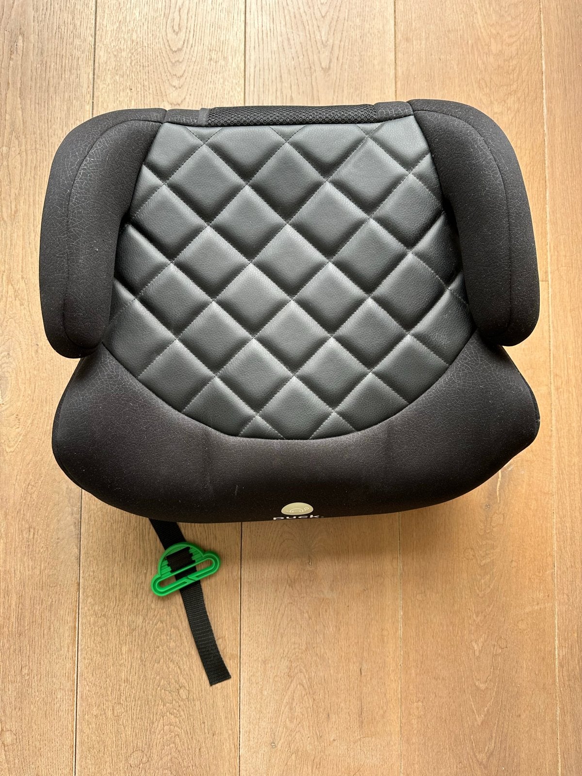 Puck. Autostoelverhoger - Zwart - Isofix, Autogordel, 15 t/m 36 kg, Zo goed als nieuw, Ophalen