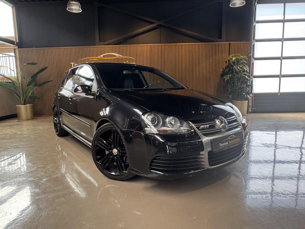 Volkswagen Golf 3.2 R32 Leer interieur LMV Navigatie DSG Cli, Auto's, Volkswagen, Automaat, Gebruikt, Zwart, 3189 cc
