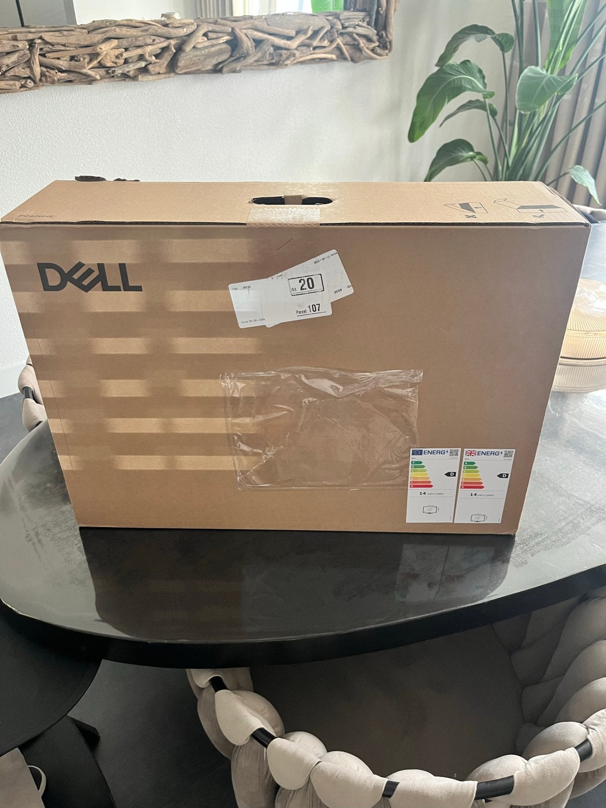 Dell P2426HE 24" Full HD IPS Monitor nieuw in doos, Computers en Software, Monitoren, Nieuw, 101 t/m 150 Hz, HDMI, In hoogte verstelbaar