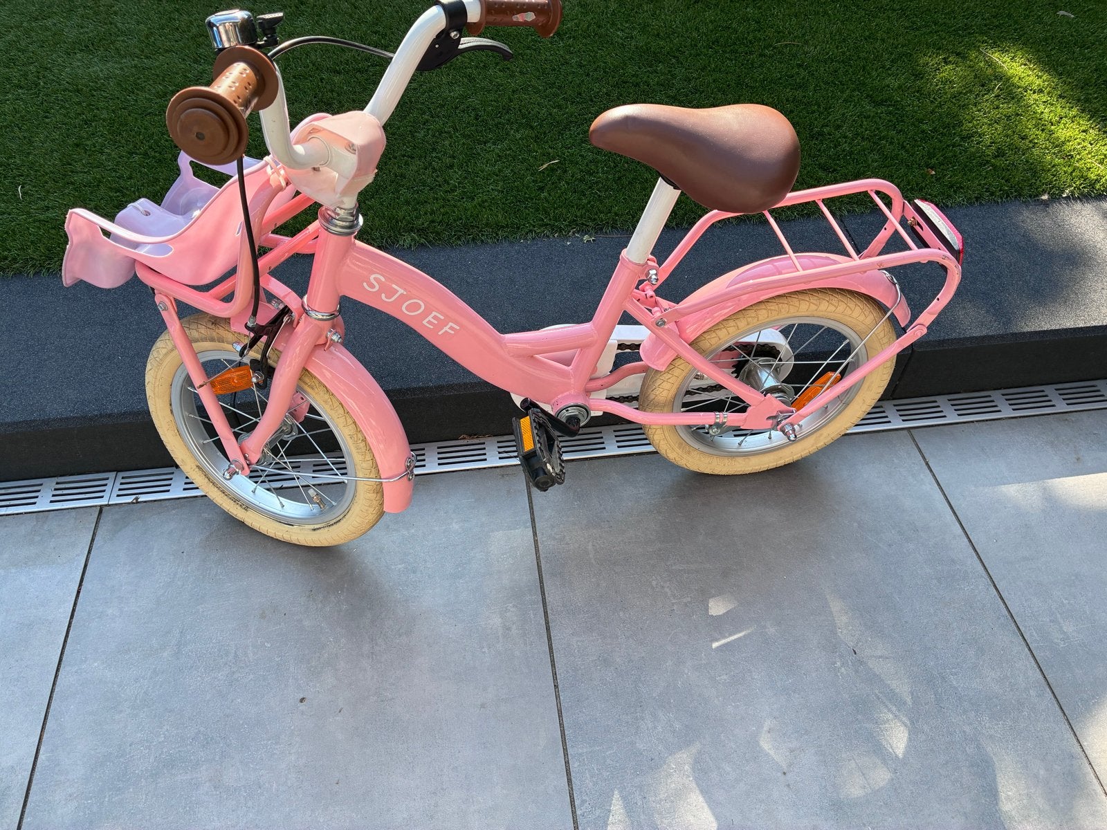 Roze SJOEF kinderfiets 14 inch met voorzitje, Ophalen, Gebruikt, Terugtraprem, Minder dan 16 inch
