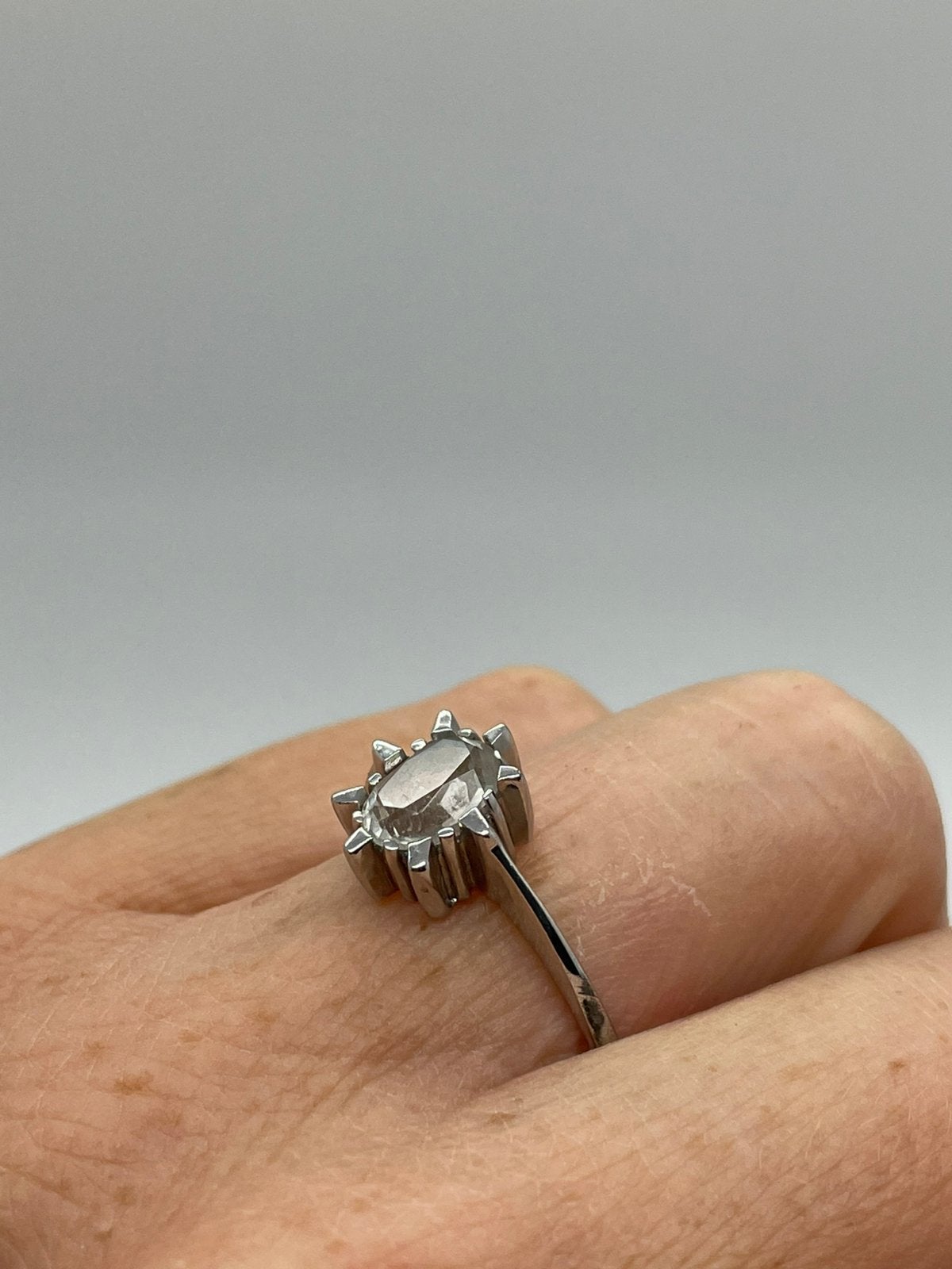 F256 Prachtige zilveren ring heldere steen (verstelbaar), Ophalen of Verzenden, Zilver, Ring