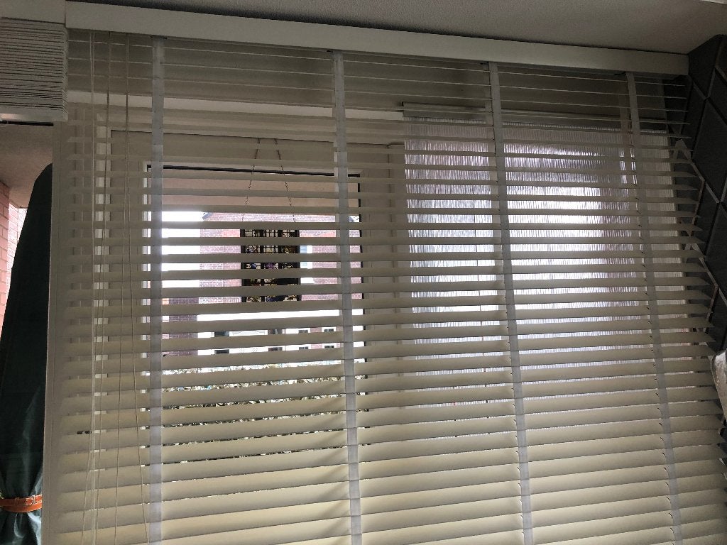 Houten witte jaloezie / luxaflex, Huis en Inrichting, Ophalen, Jaloezie, Gebruikt, Overige merken