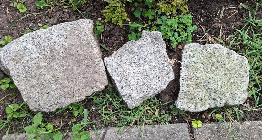 Natuurlijke granieten rotsen voor tuin of decoratie, Tuin en Terras, Grind, Keien en Split, Ophalen, Gebruikt, Graniet, Kei