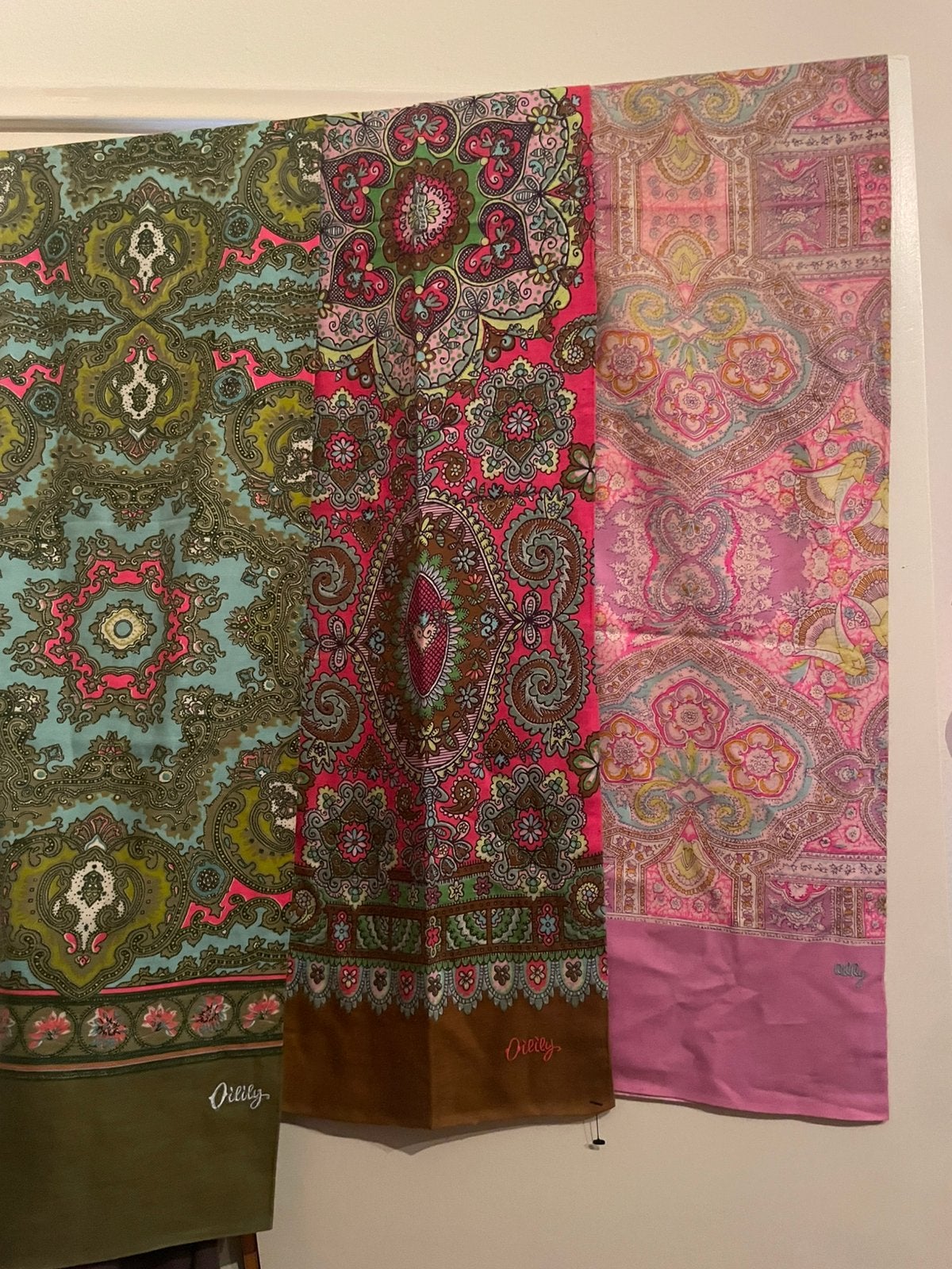 3 Oilily  sjaals, Ophalen of Verzenden, Zo goed als nieuw, Maat 46/48 (XL) of groter, Sjaal