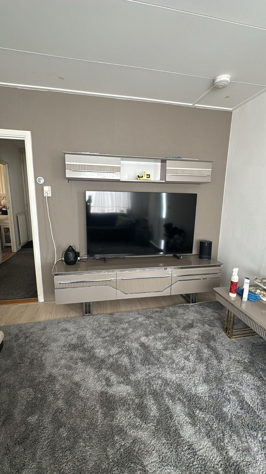 Tv-meubelset, hangkast & TV dressoir (zeer goede staat), Ophalen, Zo goed als nieuw, 25 tot 50 cm