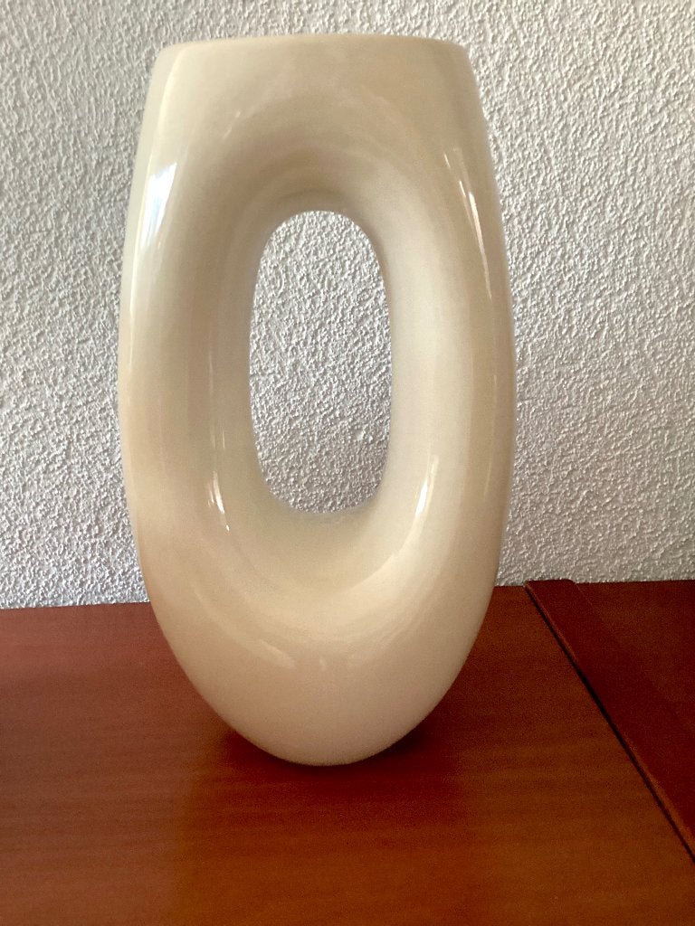 Moderne beige porseleinen vaas met organische vorm: H 30 cm, Ophalen of Verzenden, Zo goed als nieuw, Steen/keramiek, 30 cm