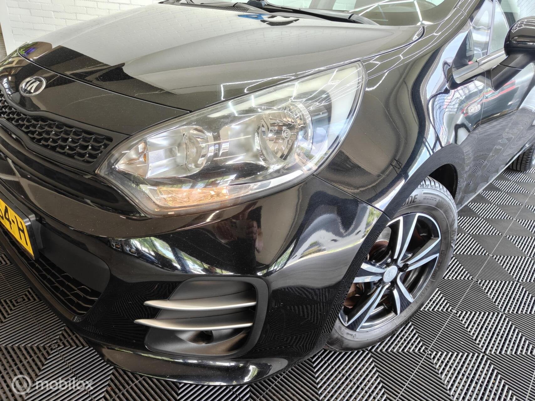 Kia Rio 1.2 CVVT ComfortLine, Auto's, 1027 kg, 450 kg, 4 cilinders, Zwart
