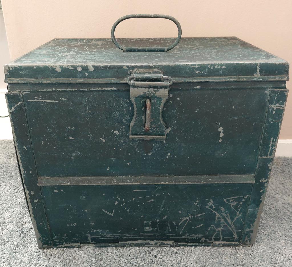 groene metalen legerkist vintage, Minder dan 50 cm, Minder dan 50 cm, Ophalen of Verzenden, Metaal