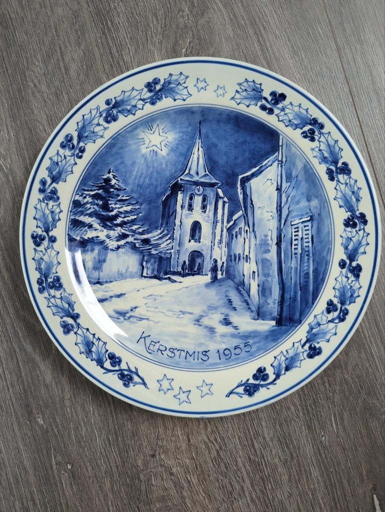 Royal Delft Kerstbord 1955 - Winterlandschap met kerk, Ophalen