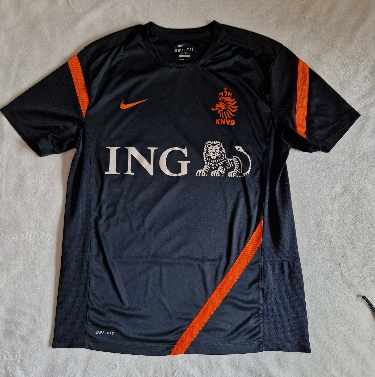 Nederlands elftal trainingsshirt uit 2012 Oranje KNVB, Maat 52/54 (L), Nike, Oranje, Ophalen of Verzenden