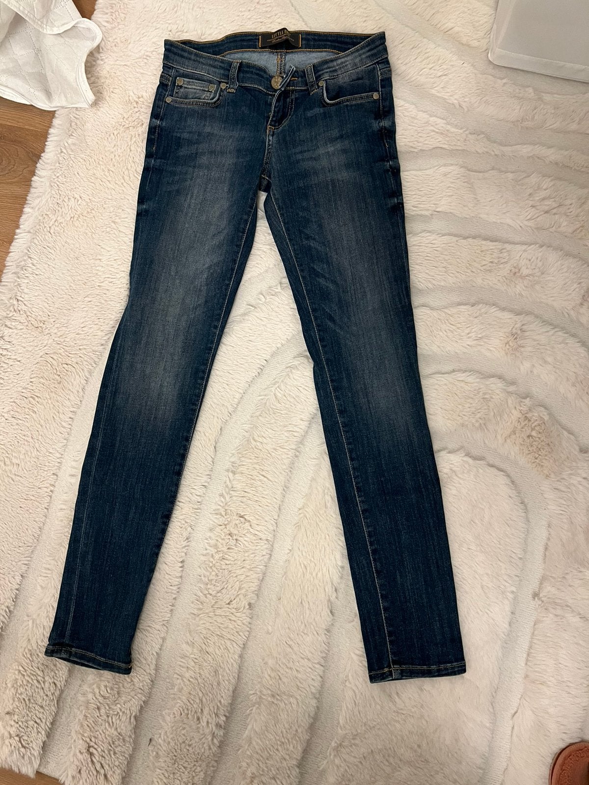 Nieuwe spijkerbroek van de merk ltb in maat 26, Ophalen of Verzenden, Nieuw, Blauw, W27 (confectie 34) of kleiner