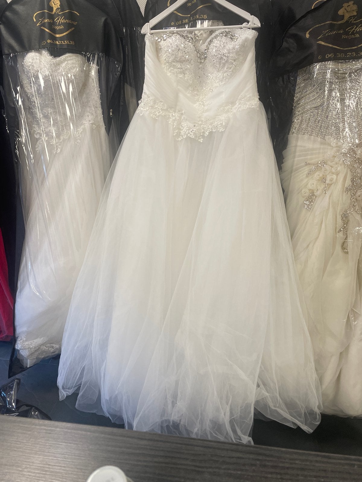 Prachtige trouwjurk met pailletten en tule, maat 50/52, Ophalen of Verzenden, Nieuw, Wit, Trouwjurk